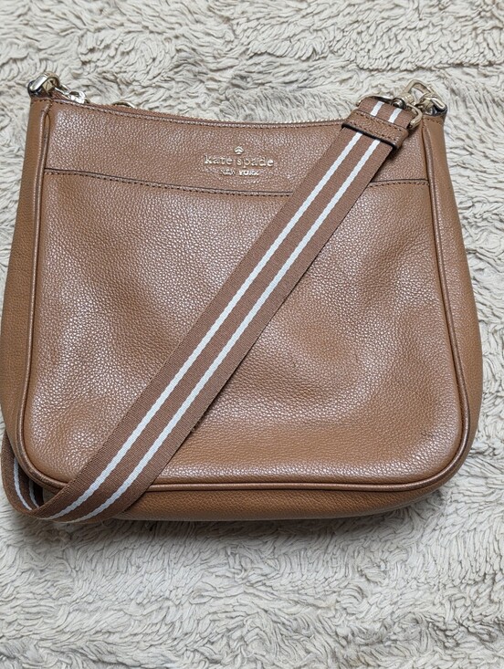 kate spade Handbags - kate spade Tan Leather Crossbody Bag